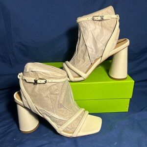 Sam Edelman- KIA, WHITE LEATHER, 6 wide women’s QS